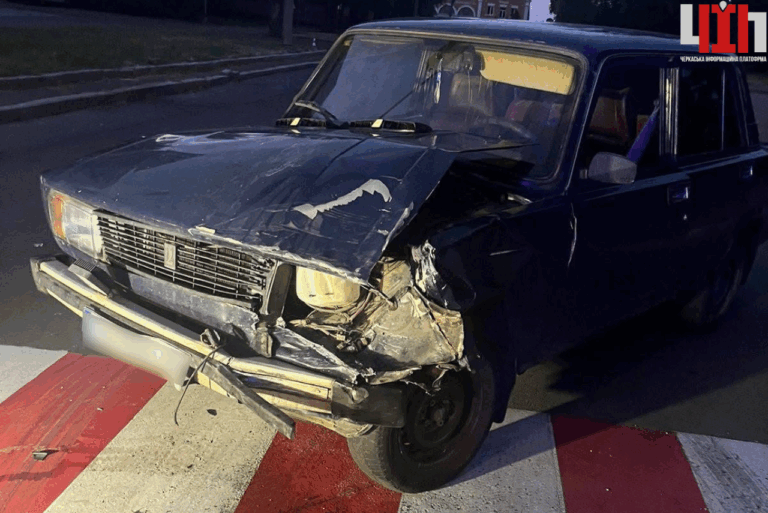 Черкаси: водій із 2,67 проміле влаштував аварію в центрі міста
