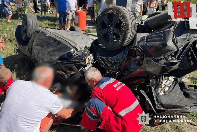 Трагічна аварія на Уманщині: загинули троє людей, серед них дитина