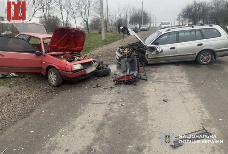 У Смілі сталася ДТП за участі трьох авто: поліція встановлює обставини