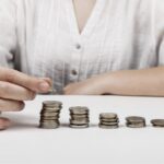 Які основні особливості та критерії, що оцінюються судом, визначають розмір аліментів