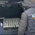 5000 доларів за «закрите» провадження: на Черкащині викрили заступника міського голови