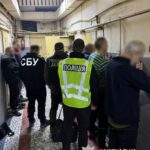 Поліцейські повідомили про підозру «кримінальним авторитетам» за вимагання грошей у затриманих