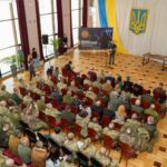 У Черкасах вшанували добровольців: відзначили захисників та нагородили військових і волонтерів