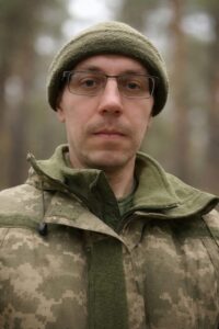 Канів у скорботі: громада проведе в останню путь захисника Володимира Давидова