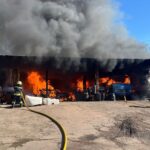 У Черкасах на території підприємства спалахнули дві вантажівки: пожежу ліквідували рятувальники