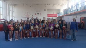 Черкаси прийняли понад сотню юних гімнасток на обласному чемпіонаті