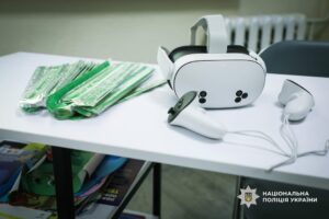 VR замість нудних правил: як черкаських школярів навчають безпеці у віртуальній реальності