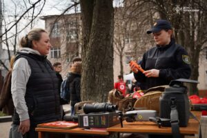 Як розпізнати небезпеку: у Черкасах навчають рятувати життя під час мінної загрози