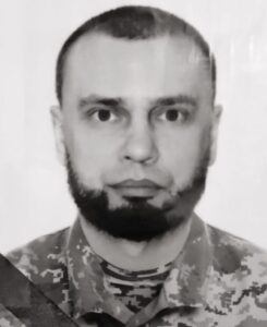 У Черкасах попрощалися із захисником Євгенієм Сіньком, який довгий час вважався зниклим безвісти