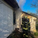 Загорілася через цигарку: на Черкащині жінка отримала важкі опіки під час пожежі в будинку
