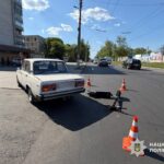 Зіткнення авто та електросамоката у Черкасах: 13-річний хлопець опинився в лікарні