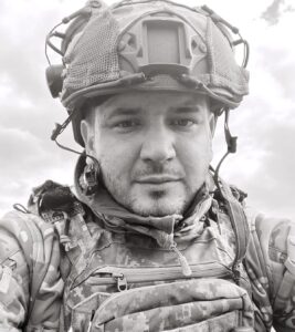 Черкаси у скорботі: на війні загинув захисник Андрій Школьний, який став до зброї після початку вторгнення
