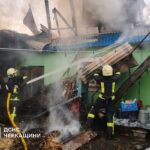 Опіки, вогонь і спроба врятувати майно: за добу на Черкащині двоє людей постраждали у пожежах