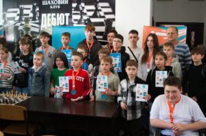 Шахові баталії на Черкащині: визначили найсильніші шкільні команди області