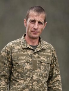 «Війна забрала життя ще одного захисника»: Канівська громада прощатиметься із сержантом Сергієм Конюшенком