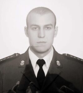 У Черкасах провели в останню путь військового Олександра Почтаря: життя офіцера, який служив до останнього дня