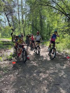 Черкаські триатлоністи взяли серію медалей на чемпіонаті міста: юні спортсмени вразили результатами на всіх дистанціях