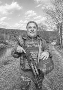 «Повернувся на щиті»: у Черкасах попрощалися із воїном, який служив Богу й Україні
