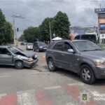 У Черкасах на жвавому перехресті зіткнулися два авто: пасажирку госпіталізували, поліція відкрила справу