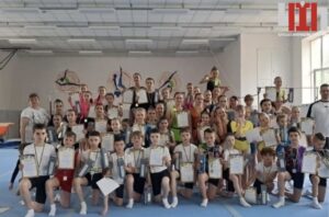 Черкаси прийняли відкритий чемпіонат з акробатики: майже сотня спортсменів і десятки нагород