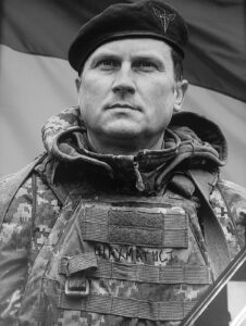 Війна забрала шахтаря з Луганщини: у Черкасах попрощалися з воїном Сергієм Базаєвим