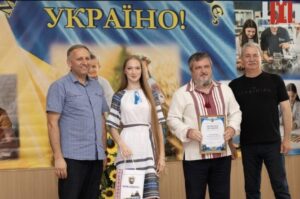Смілянська школярка увійшла до числа найкращих юних науковців України