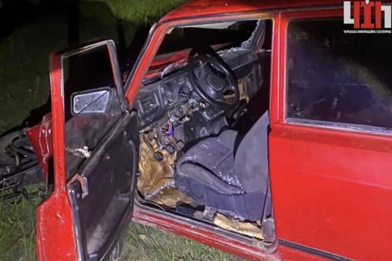 На Черкащині ВАЗ зіткнувся з мопедом: у ДТП постраждав 15-річний хлопець