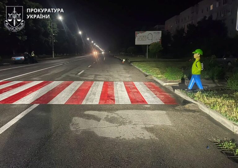 Померла дівчинка, яку збив мотоцикліст на переході: водію на Черкащині повідомили про підозру