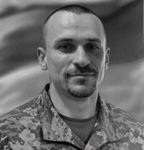 Понад рік невідомості: Черкаси попрощалися із захисником, який загинув на Донеччині