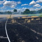 За добу на Черкащині спалахнуло 10 пожеж: вогонь дістався навіть пшеничних полів