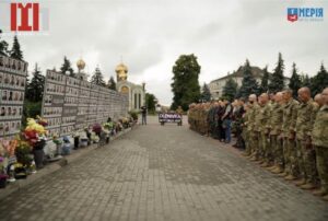 Російський полон забрав десятки життів: у Черкасах вшанували пам’ять закатованих Захисників і цивільних