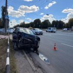На проспекті Перемоги зіткнулися Hyundai та Renault: водій під час повороту не пропустив зустрічне авто