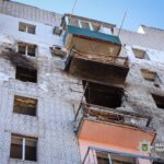 У Смілі після атаки дрона пошкоджено понад десяток автомобілів і будинків: поліція вилучила уламки БпЛА
