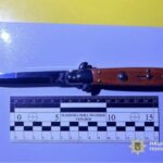 У Каневі чоловік під час сварки біля розважального закладу поранив опонента ножем