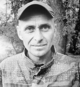 Черкаси попрощалися із захисником Сергієм Ткаченком: громада провела воїна в останню путь