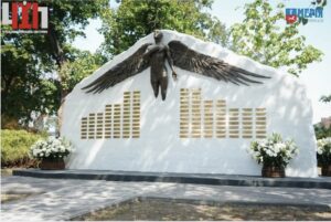 У Черкасах відкрили перший в Україні меморіал полеглим воїнам спецпідрозділу «Артан»