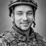 У Черкасах попрощалися із солдатом Денисом Кравченком, який загинув на Донеччині