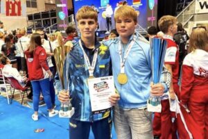 Черкаські кікбоксери здобули два «золота» та «бронзу» на чемпіонаті світу в Італії